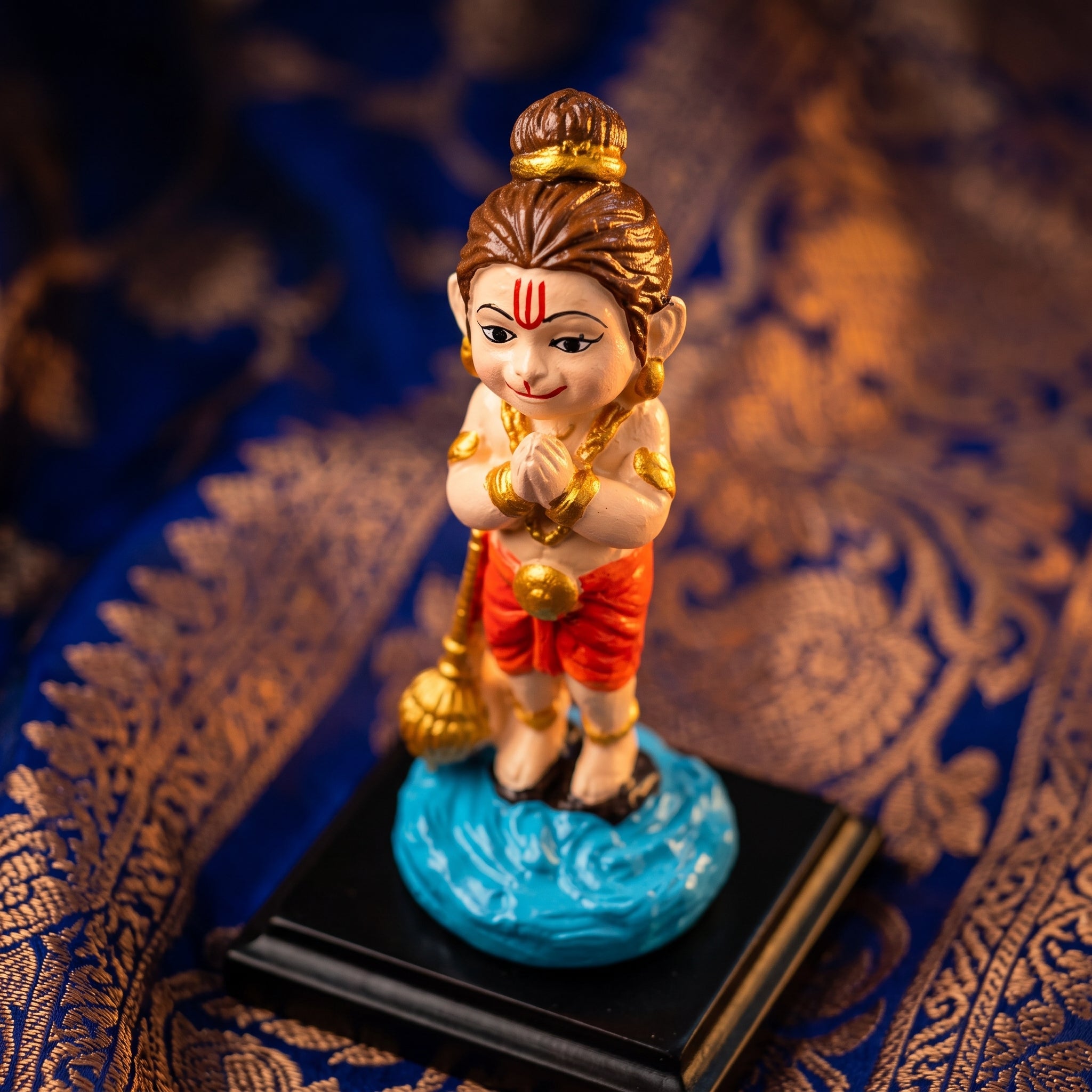 STANDING HANUMAN